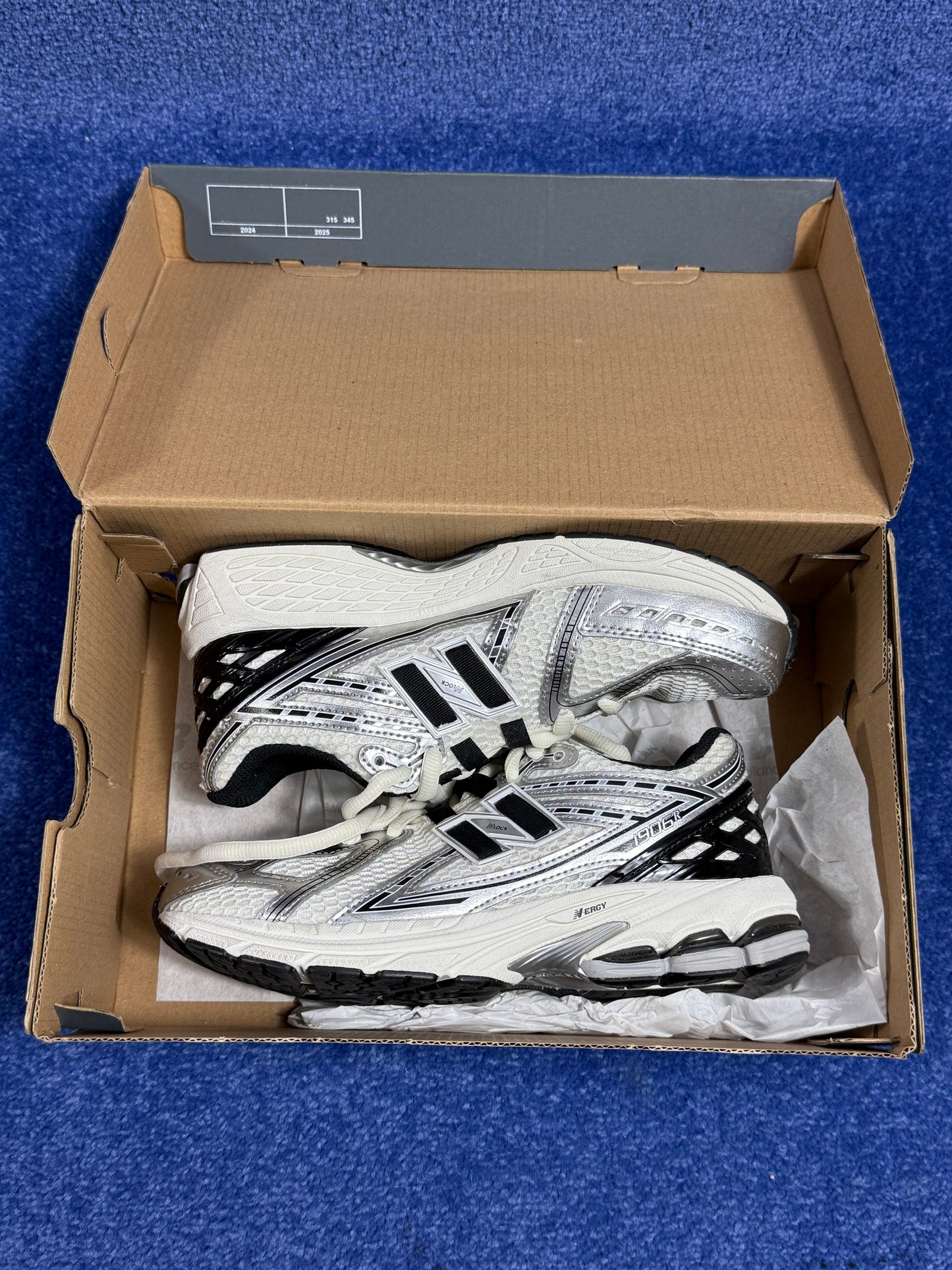BUTY NEW BALANCE 1906R R.38