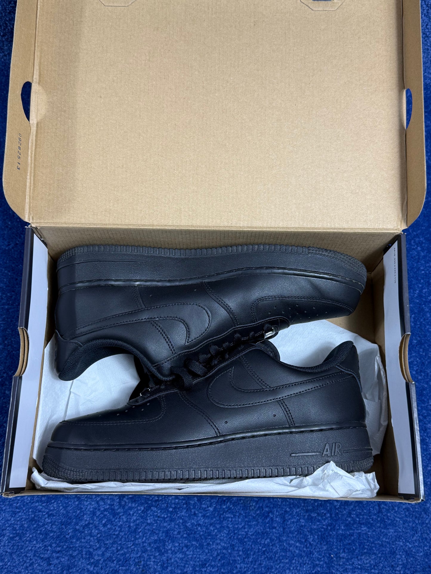 BUTY NIKE AIR FORCE 1 BLACK R.43