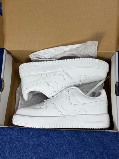 BUTY NIKE AIR FORCE 1 WHITE R.43