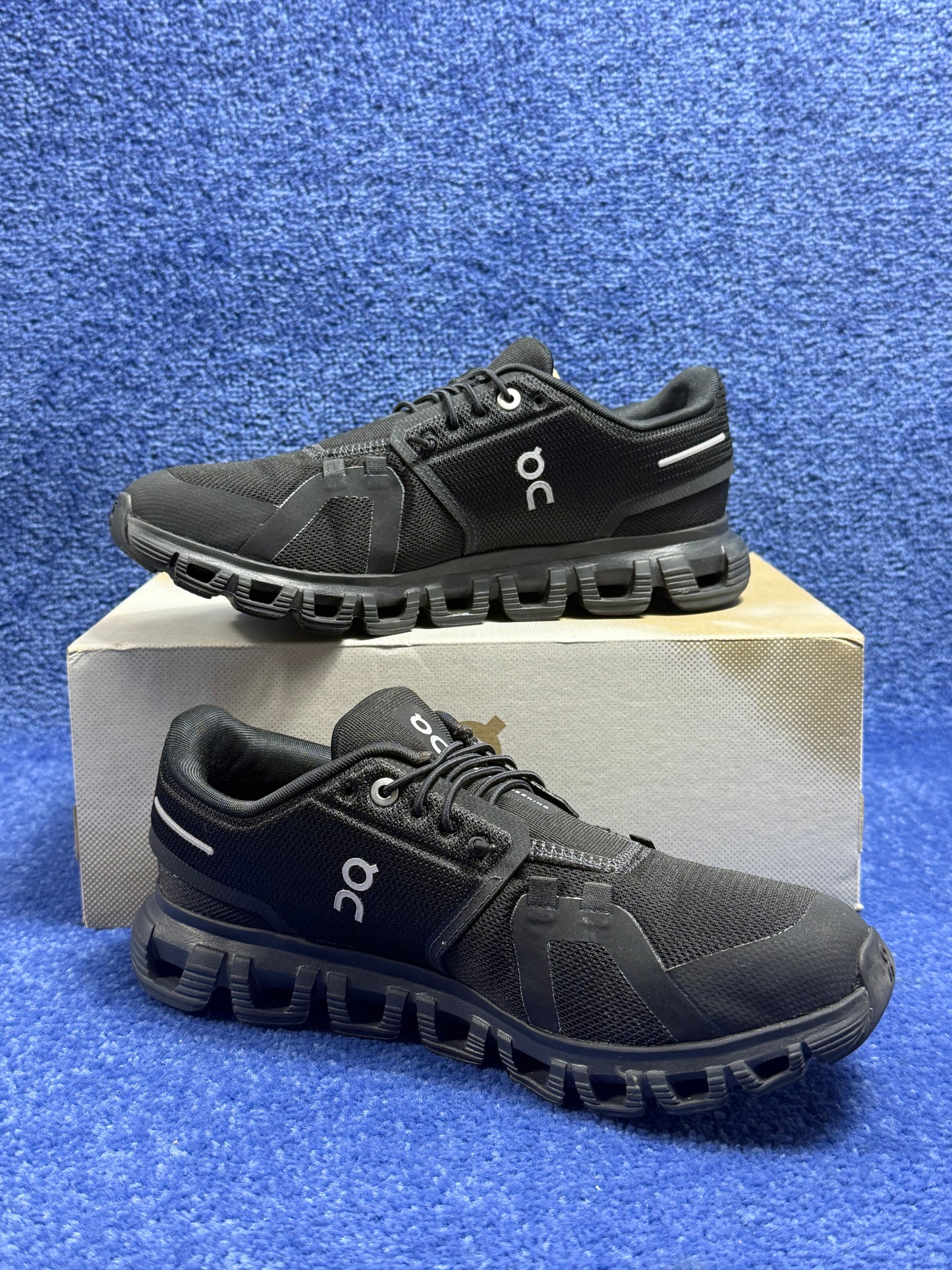 BUTY DO BIEGANIA ON CLOUD 6 R.39