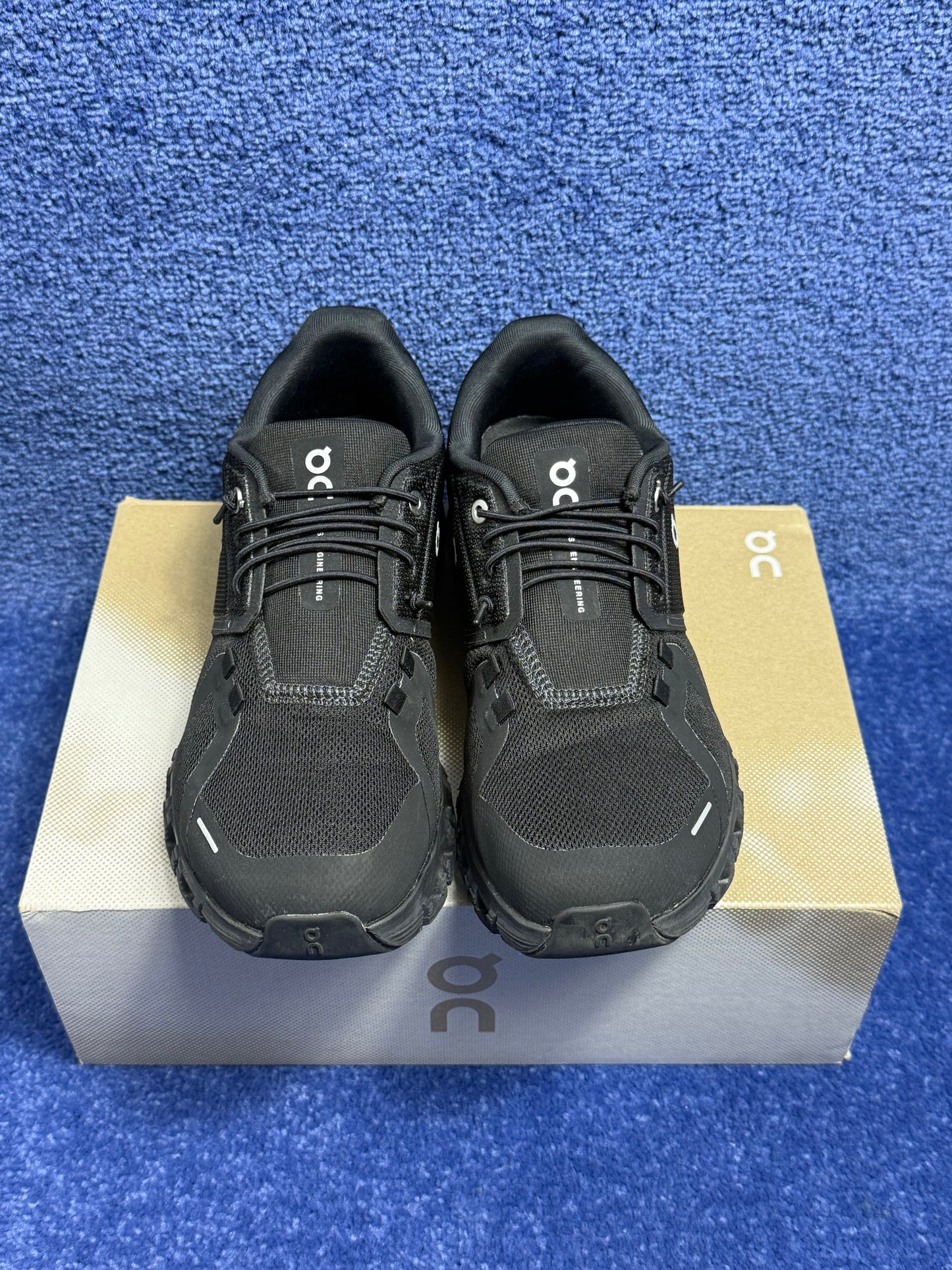 BUTY DO BIEGANIA ON CLOUD 6 R.39