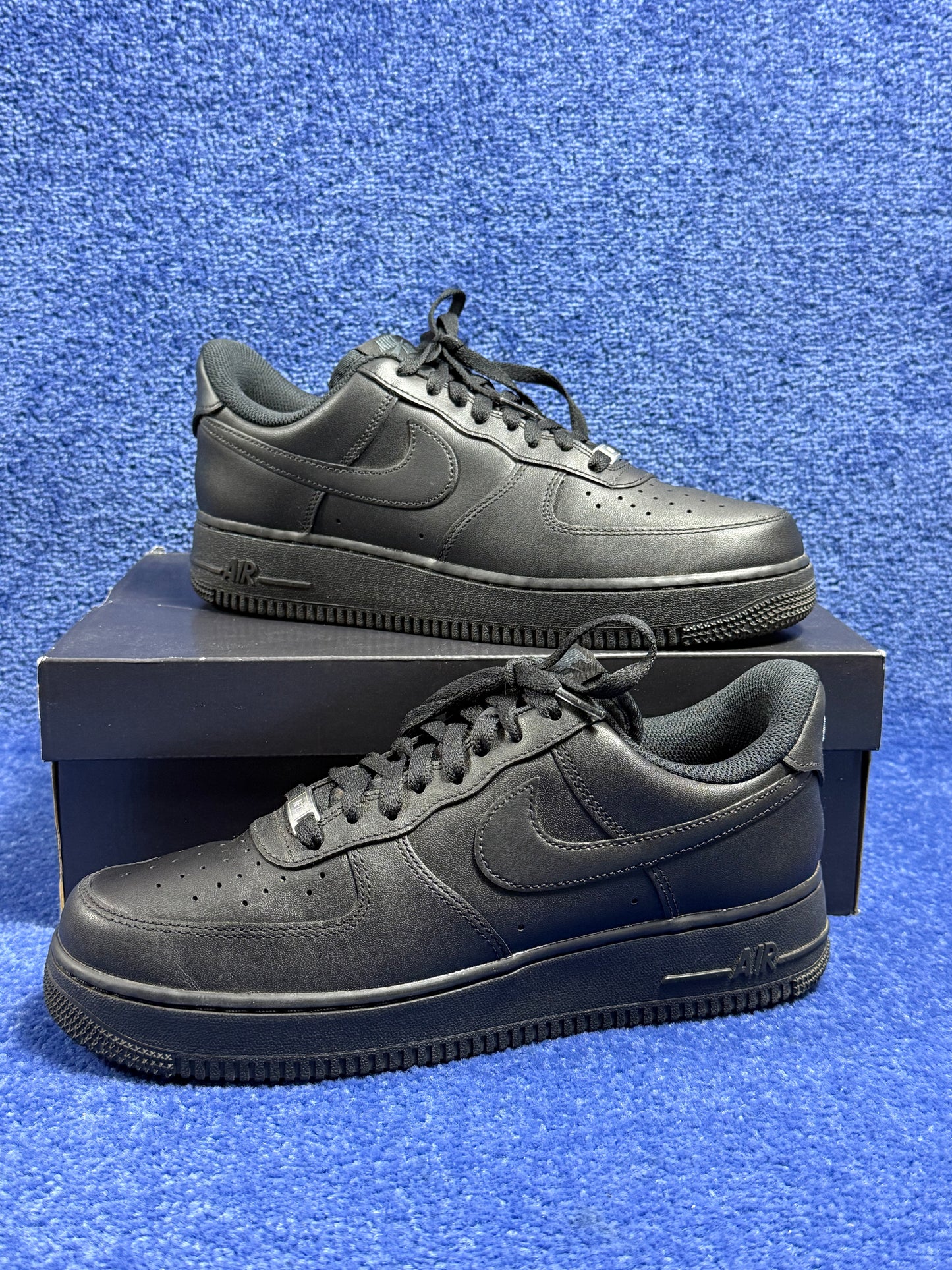 BUTY NIKE AIR FORCE 1 BLACK R.43