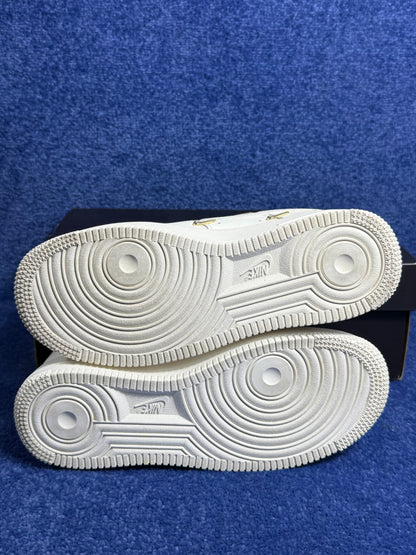 BUTY NIKE AIR FORCE 1 '07 LX R.38