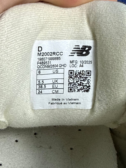 BUTY NEW BALANCE 2002R R.38.5