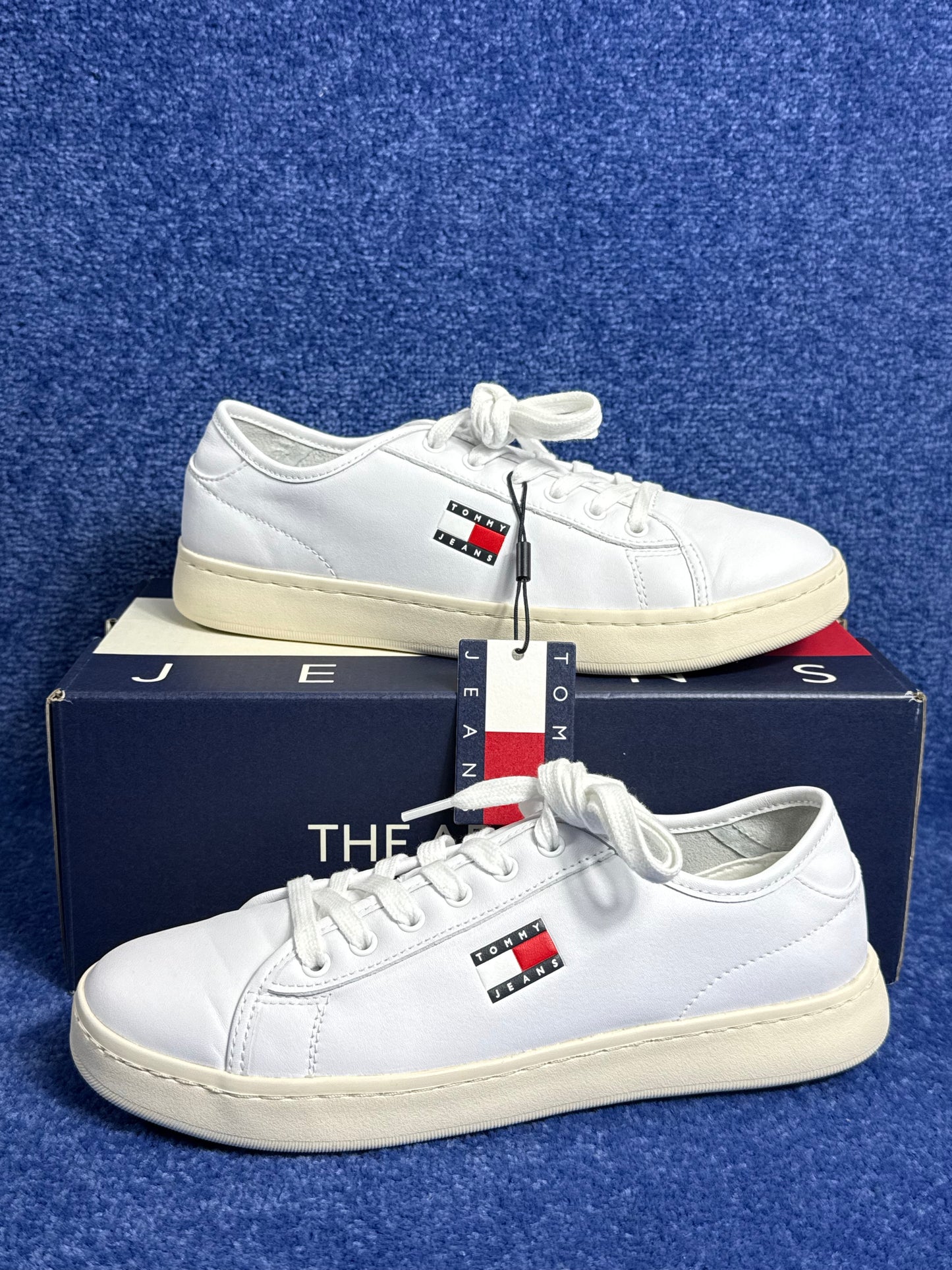 BUTY TOMMY JEANS LIGHTWEIGHT COURT R.40