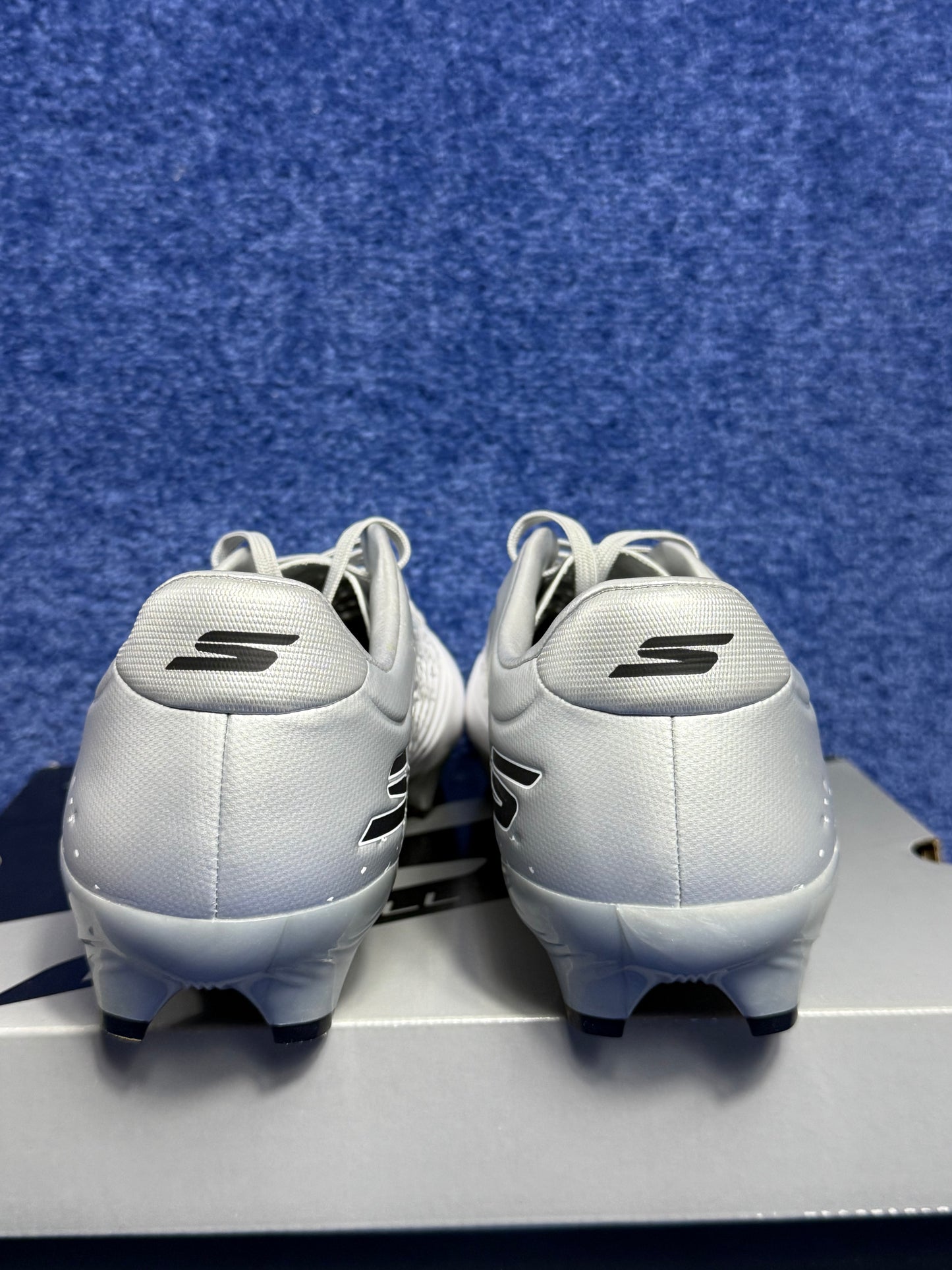 BUTY DO PIŁKI NOŻNEJ KORKI SKECHERS RAZOR 1.5 R.44