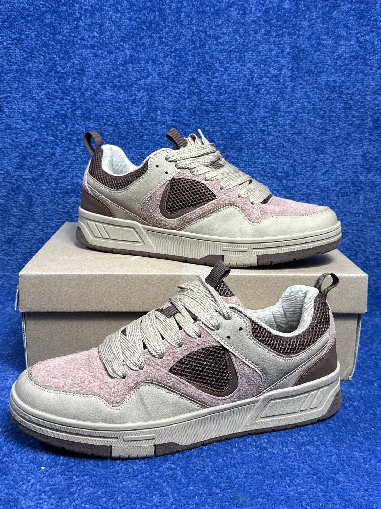 BUTY YOURTURN R.43