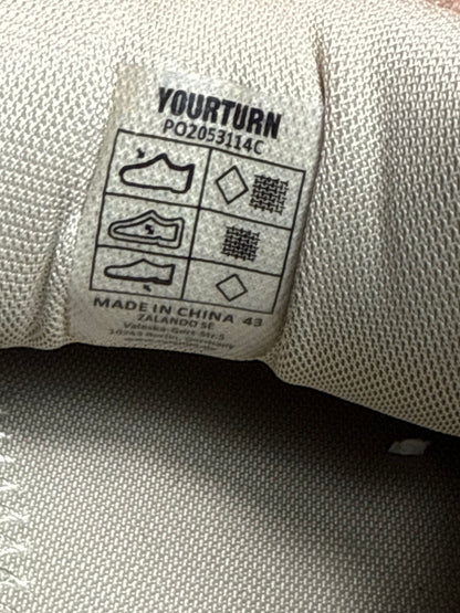 BUTY YOURTURN R.43