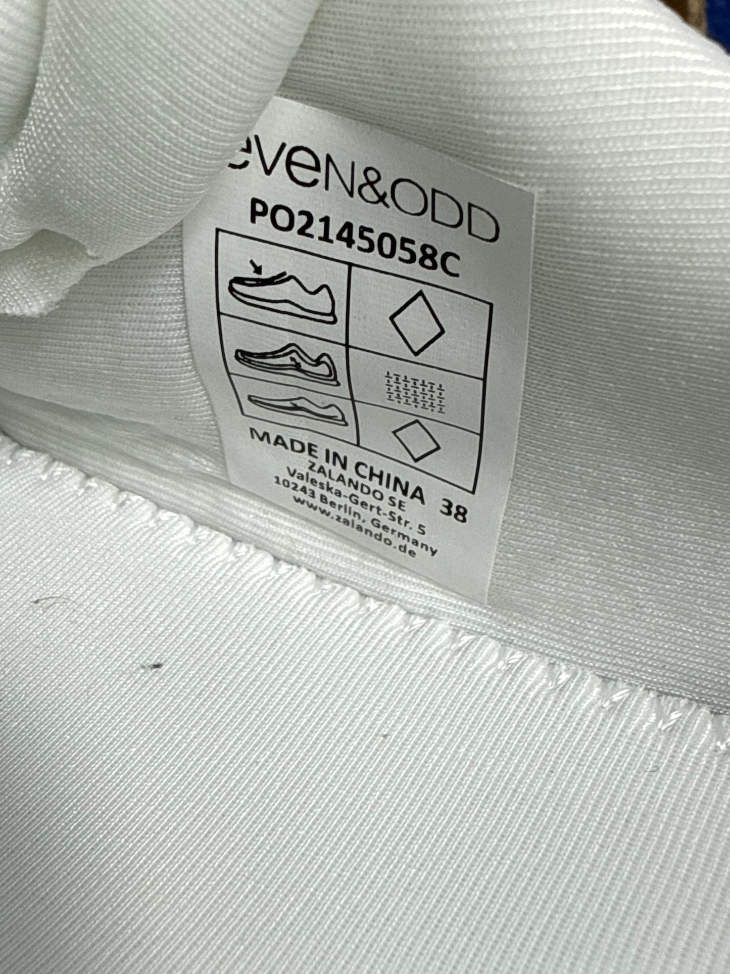 BUTY EVEN & ODD PLATFORM WHITE R.38