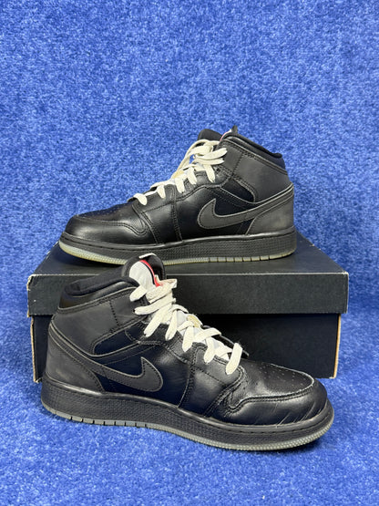 BUTY NIKE AIR JORDAN 1 MID R.39