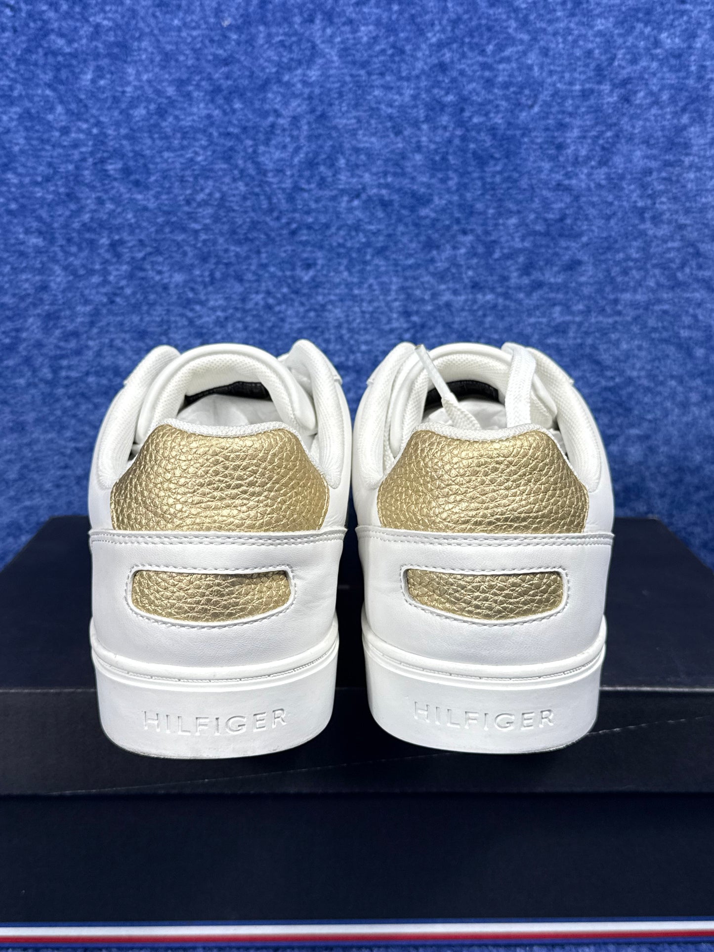 BUTY TOMMY HILFIGER CHIC COURT R.42