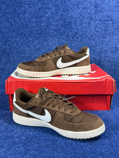 BUTY NIKE FIELD GENERAL R.38