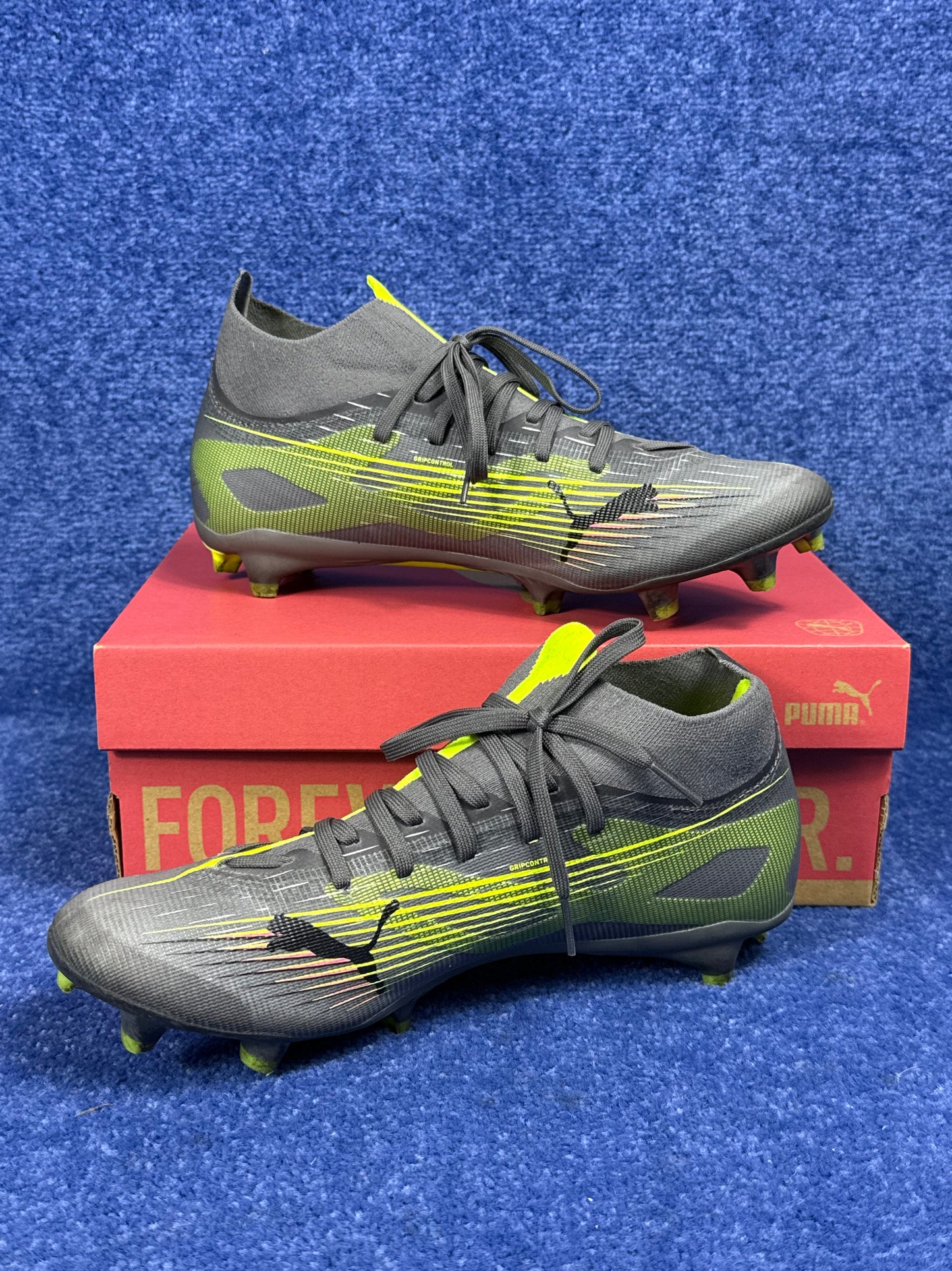 BUTY DO PIŁKI NOŻNEJ KORKI PUMA ULTRA 5 MATCH R.40