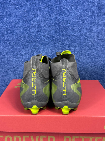 BUTY DO PIŁKI NOŻNEJ KORKI PUMA ULTRA 5 MATCH R.40
