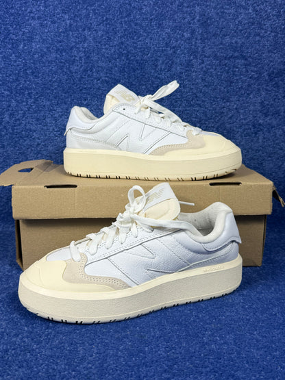 BUTY NEW BALANCE CT302 R.39.5
