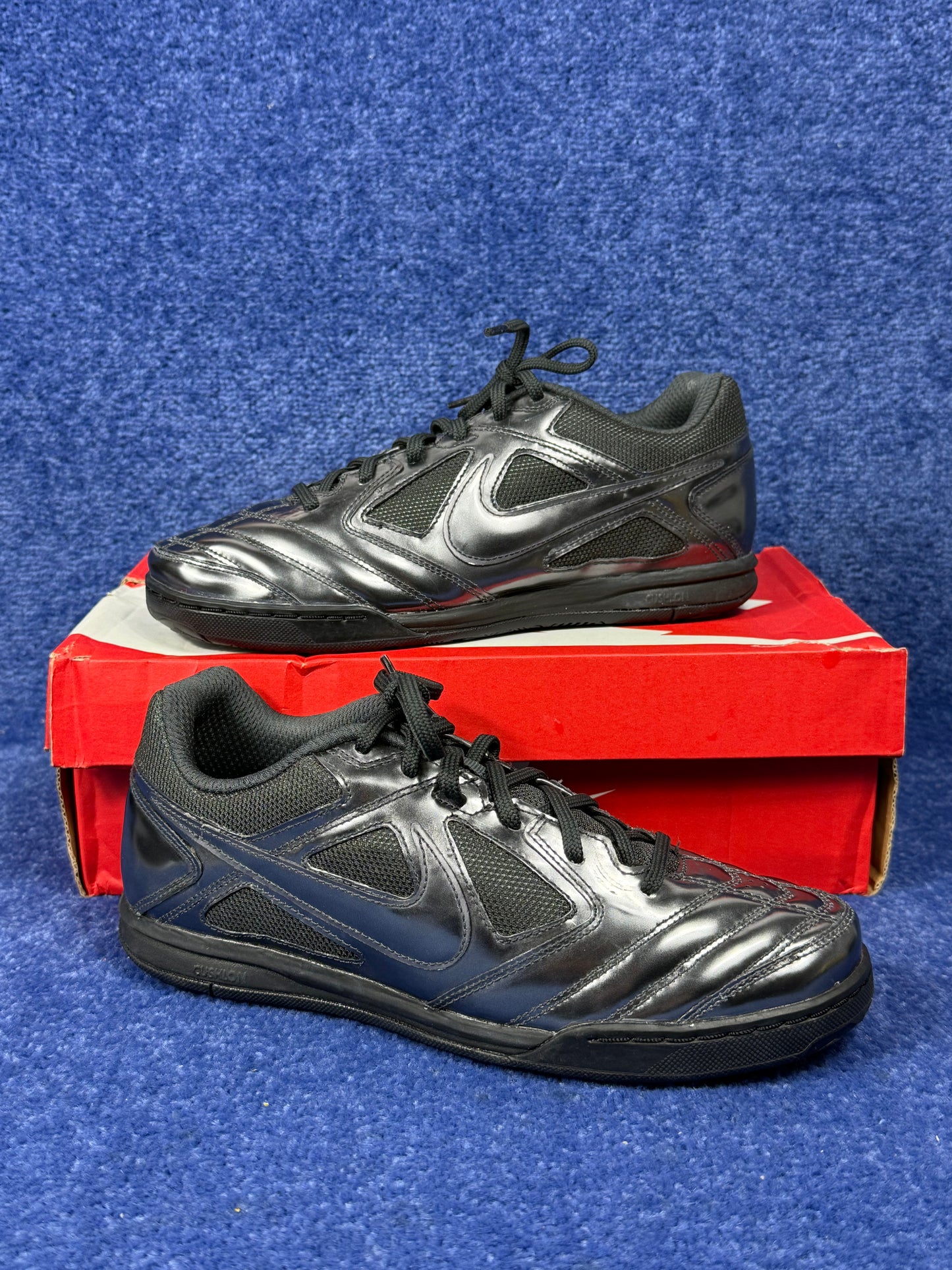 BUTY SPORTOWE NIKE GATO LV8 R.41