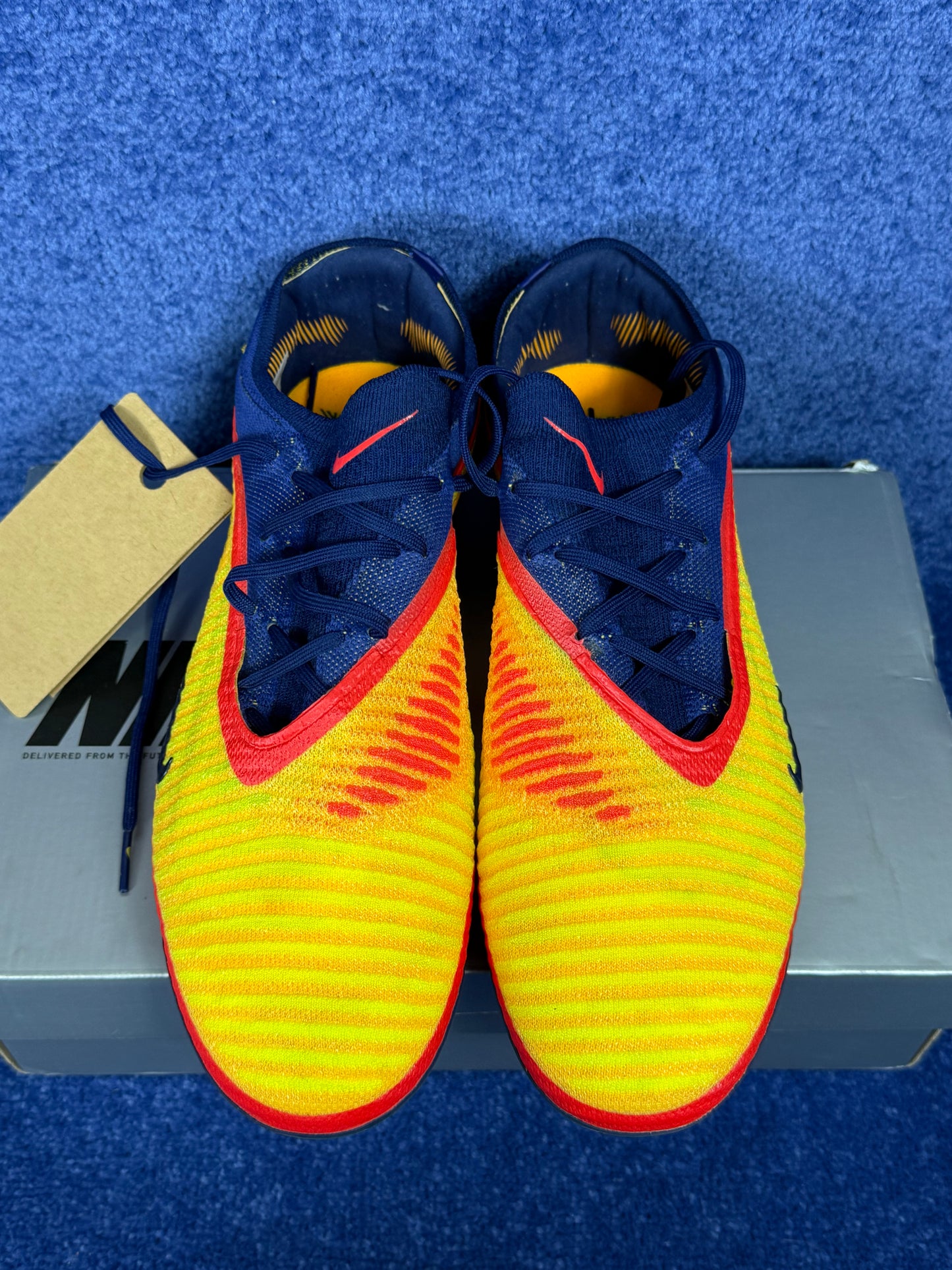 BUTY DO PIŁKI NOŻNEJ KORKI NIKE PAHNTOM 6 LOW ELITE R.45.5