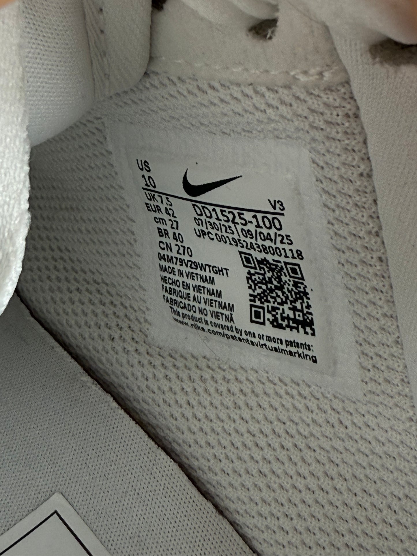 BUTY NIKE AIR FORCE 1 '07 LX R.42