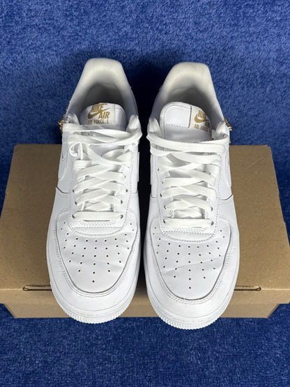 BUTY NIKE AIR FORCE 1 '07 LX R.42